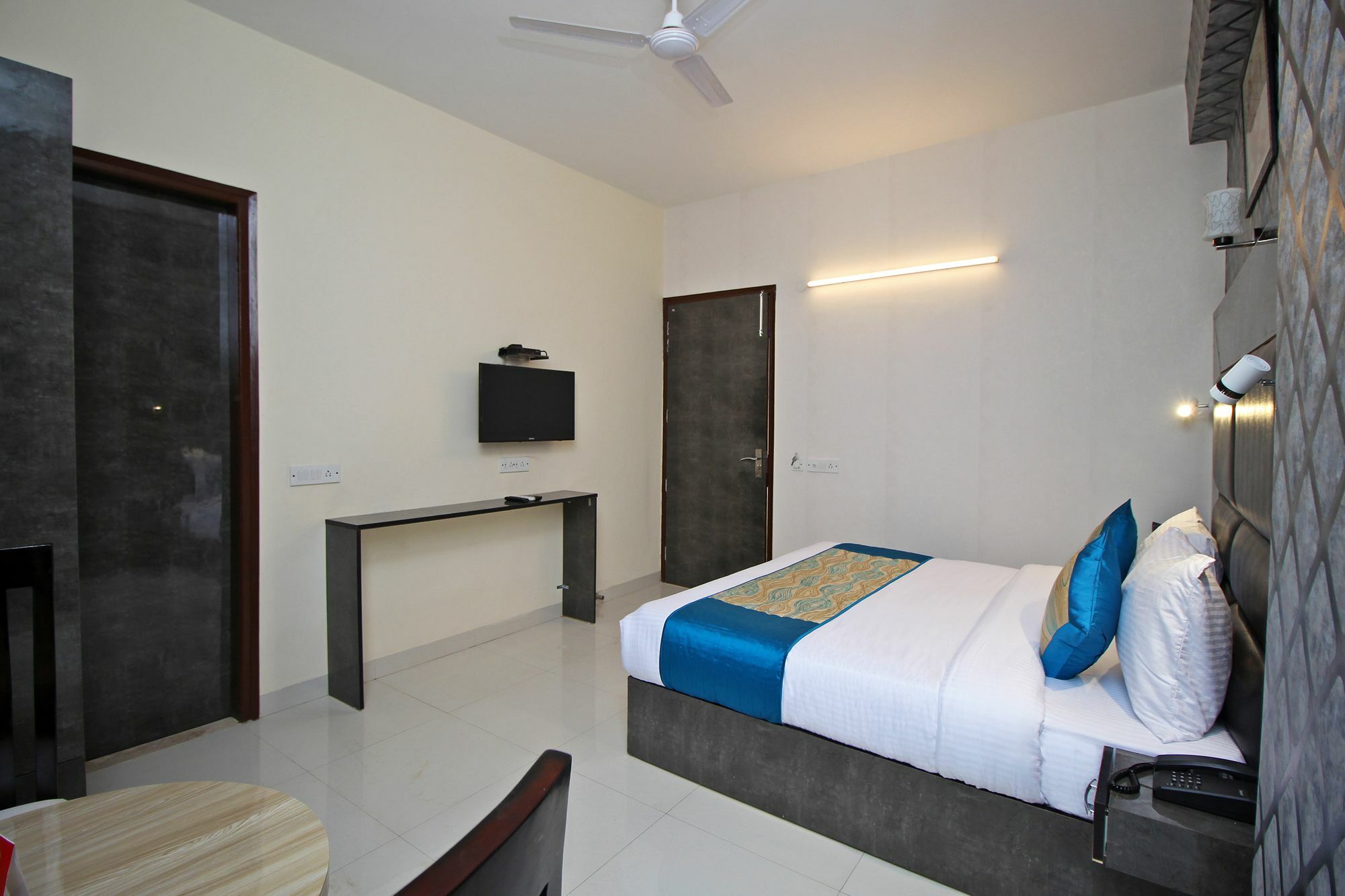 Airport Hotel Hsp Nowe Delhi Zewnętrze zdjęcie